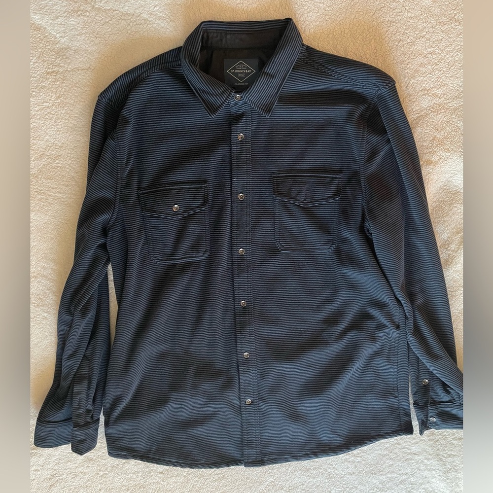 St John’s Bay Microfleece Men’s Shirt Jacket. Navy Stripe, XLT, Like new No tags